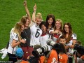M.A.Z - جشن قهرمانی آلمان با حضور همسران بازیکنان