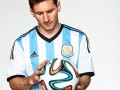 مسی با توپ برازوکا (توپ رسمی جام جهانی۲۰۱۴)