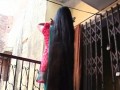 دختری هندی با موهایی به بلندی ۲ متر(تصاویر) - اصفهان امروز