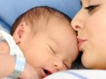 سلامت بانوان اوما-۵ نکته برای آوردن نوزاد از بیمارستان به خانه پس از زایمان