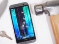 تست مقاومت HTC One M۸ در مقابل خراشیدگی و ضربات چکش و چاقو (ویدئو) - آی تی رادار
