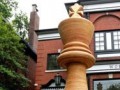 بزرگترین مهره شطرنج در جهان