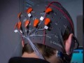 اختراع دستگاهی برای ارتباط معلولان حرکتی با دنیای کامپیوتر به وسیله خواندن ذهن