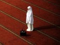 نماز جماعت به امامت یک زن/ عکس