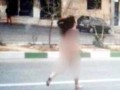 دختری که لخت و برهنه در شیراز به خیابان آمده بود دچار جنون ادواری است