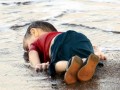 تصویری از جسد کودک سه ساله سوری که احساس عمومی را برانگیخت | گروه وکلای دادستا
