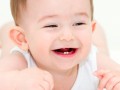 سلامت بانوان اوما-از چه زمانی دندان های نوزادم را مسواک بزنم؟