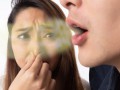 ۱۰ ترفند ساده برای رفع بوی بد دهان
