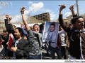 تجمع یمنی‌ها مقابل سفارت سعودی در تهران/ له کردن و آتش زدن عکس ملک سلمان   تصاویر