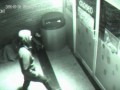 تماشا کنید: فیلم ثبت شده‌ی دوربین مداربسته از فردی که مانند شبح از دیوار عبور می‌کند - روژان